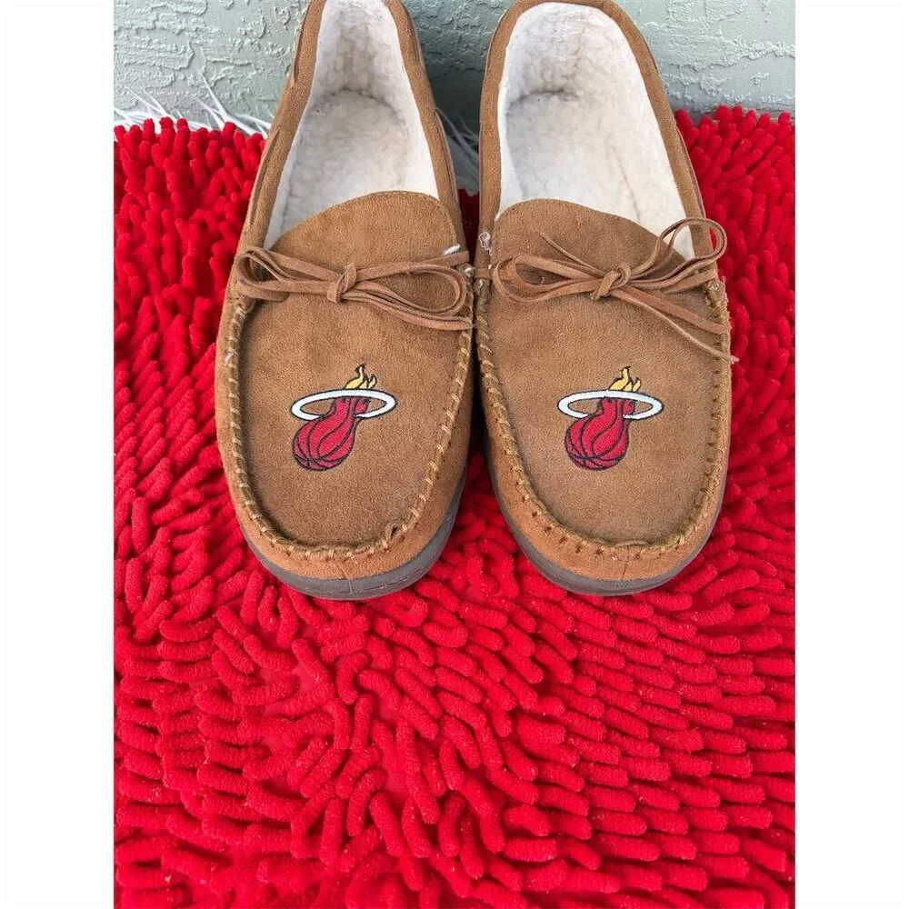 FOCO Miami Heat Men's Moccasin Slippers Brown Medium NBA Casual size 9-10